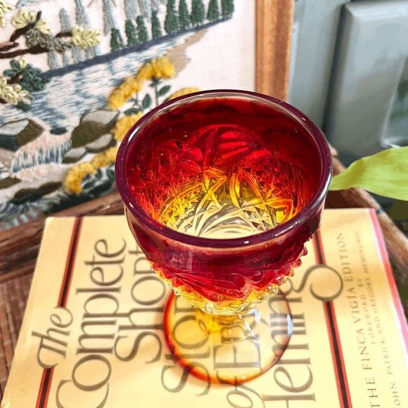 Vintage LE Smith Amberina Eagle and Shield Wine Goblet Glass - Picture 4 of 5